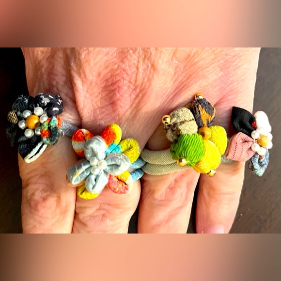 Japanese Fabric floral rings - Picture 1 of 3